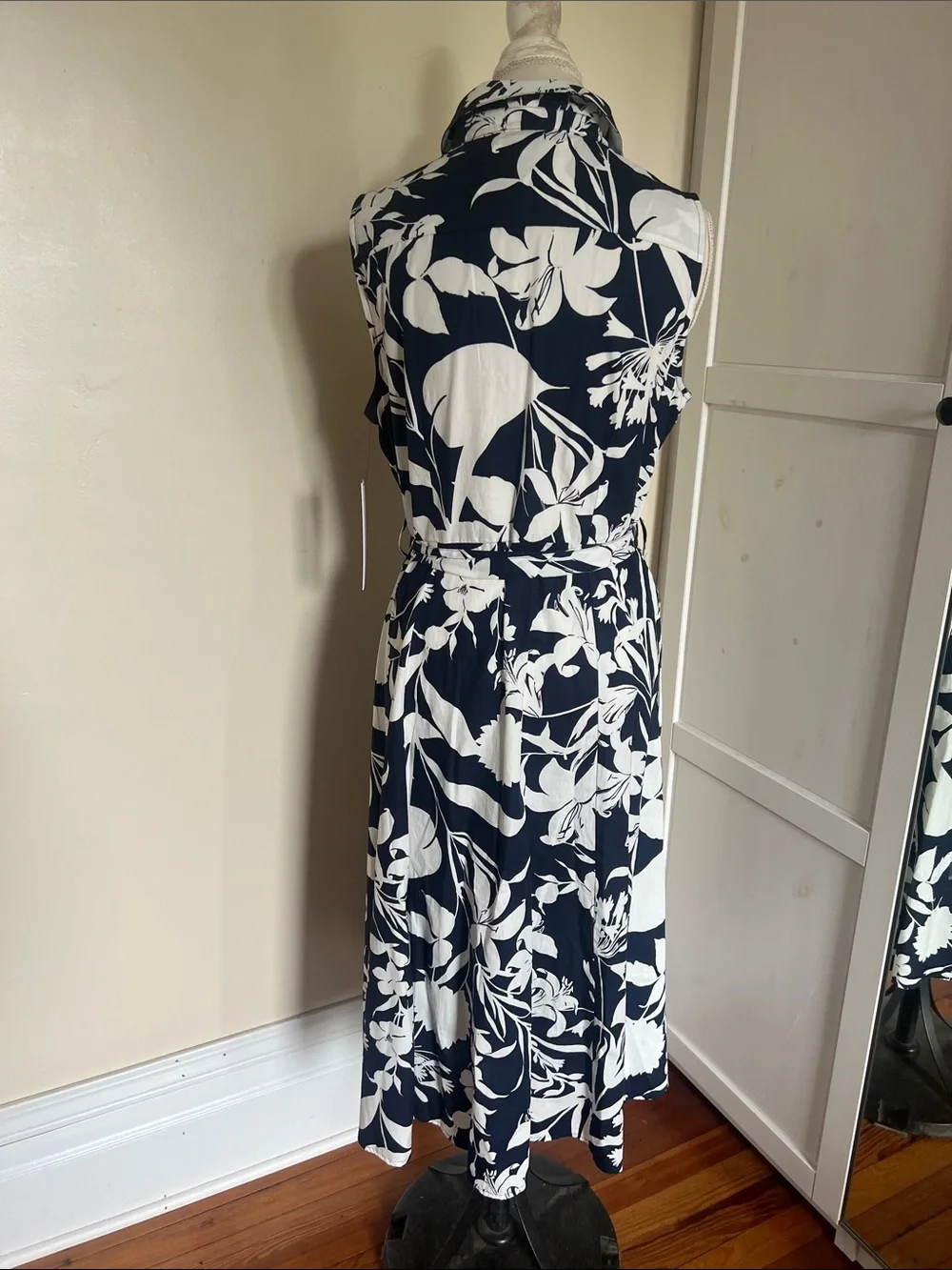 Calvin Klein Navy White Floral Cotton Shirt Dress NWT 12 Sleeveless Midi - Picture 8 of 10